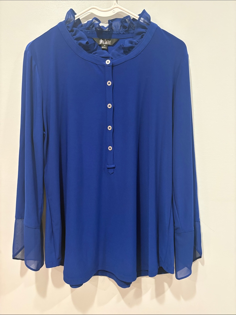 Investments Royal Blue Ruffle-Neck Button Front Blouse ptp 22-23 length 26